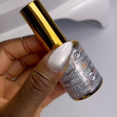 DND DC 9D Cat Eye Smoothie - Silver Lynx #09