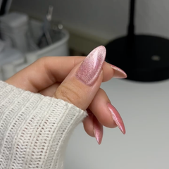 DND DC 9D Cat Eye Unicorn - Sugar Floss #16