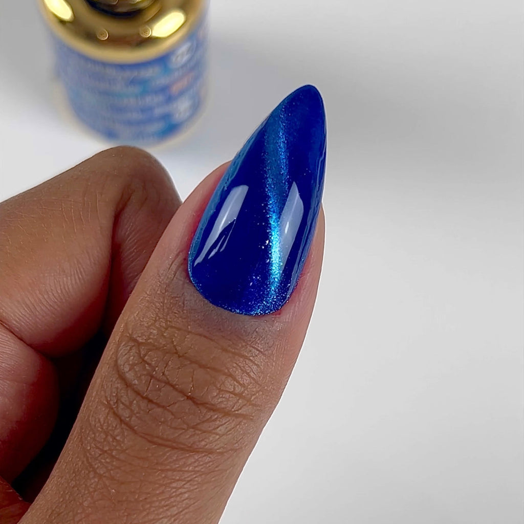 DND DC 9D Cat Eye Smoothie - Galactic Sapphire #04