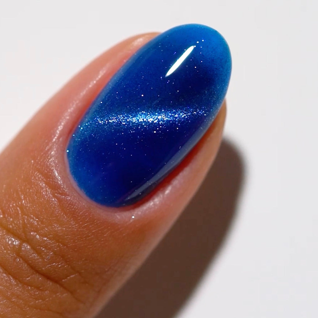 DND DC 9D Cat Eye Smoothie - Galactic Sapphire #04