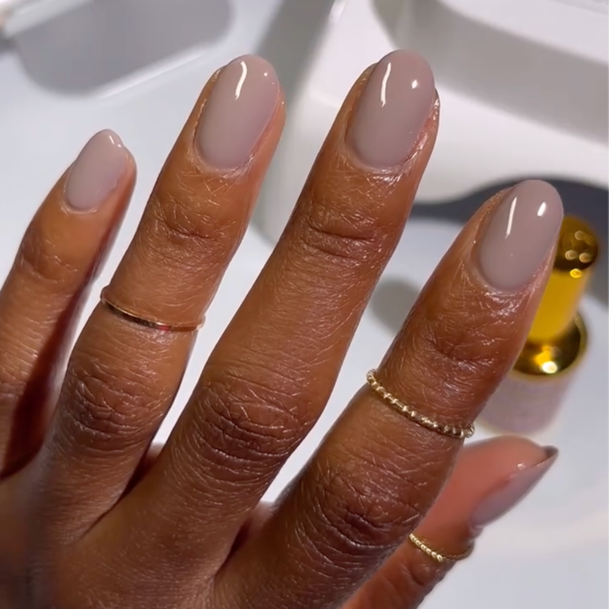 DND DC - Bamboo Brown #103 (GEL)
