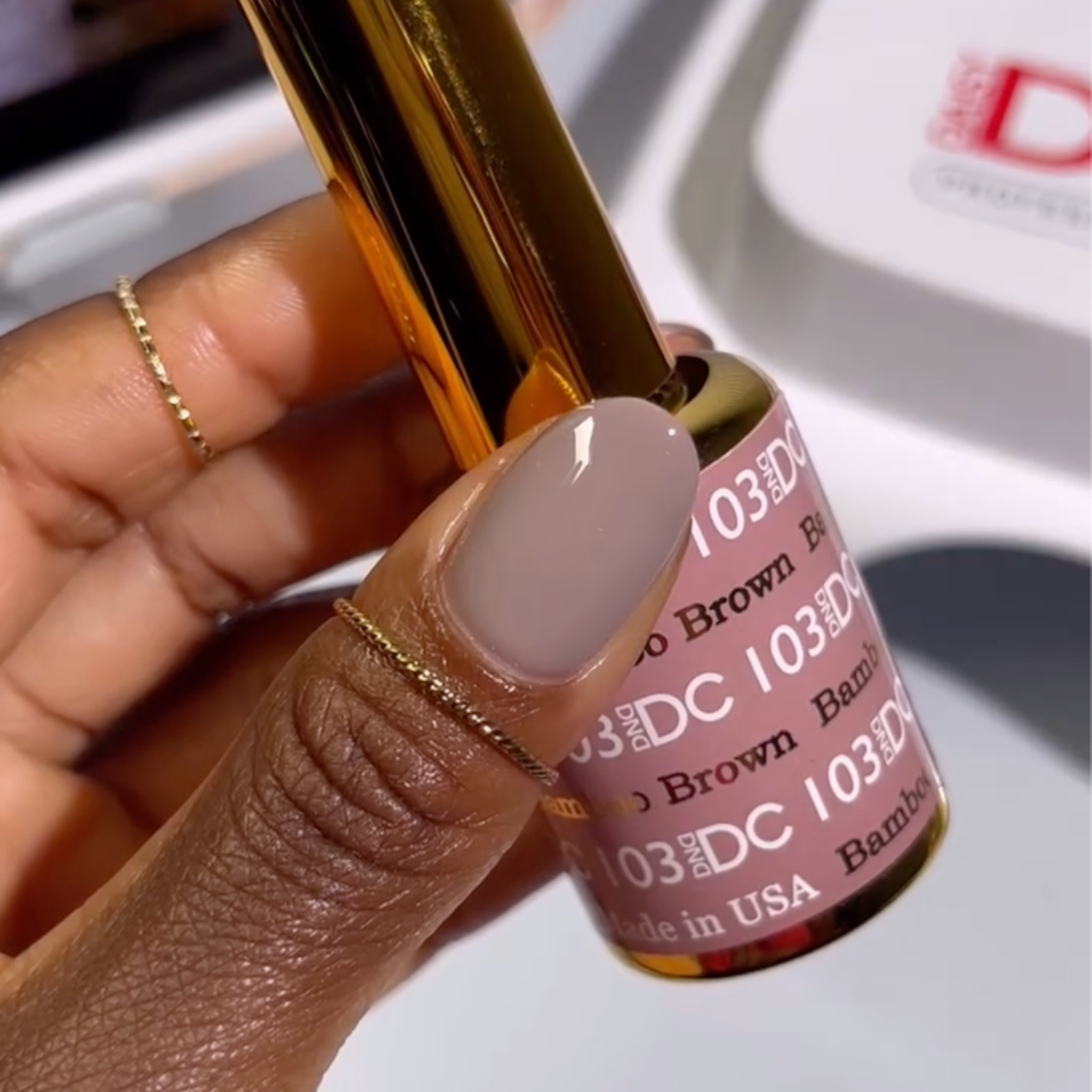 DND DC - Bamboo Brown #103 (GEL) Secondary image