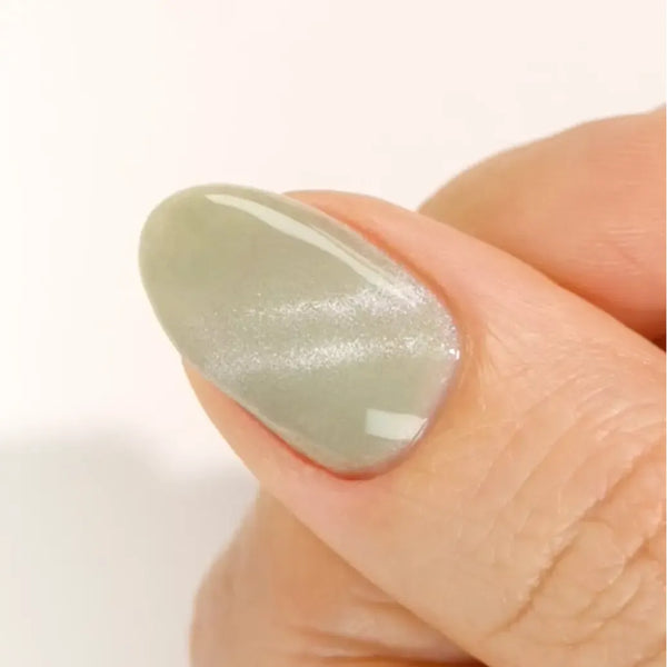 DND DC 9D Cat Eye Creamy - Misty Moss #29