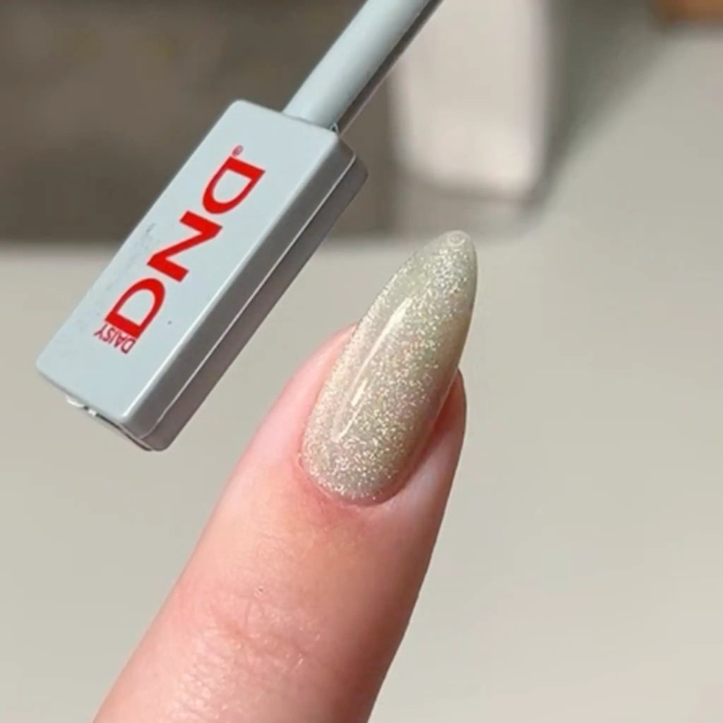 DND DC 9D Cat Eye Creamy - Misty Moss #29