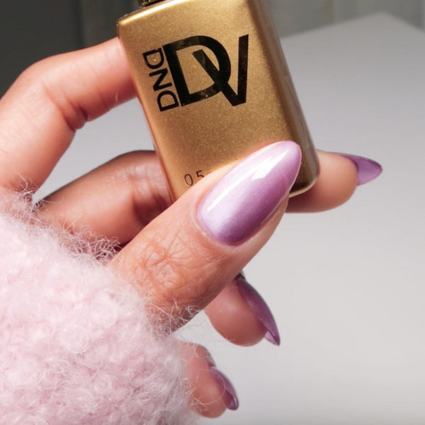 DND Diva 9D Cat Eye Glassball - Knead Affection #09