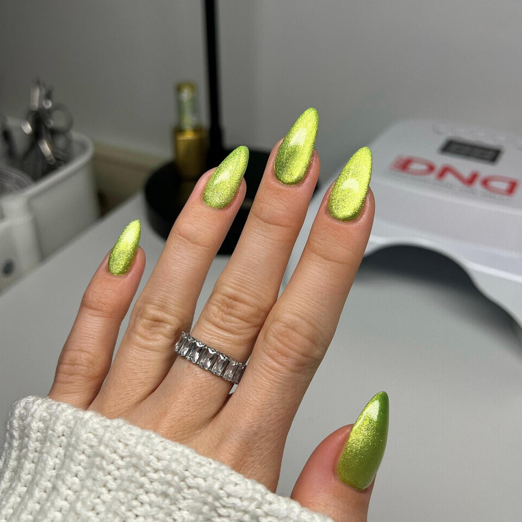 DND Diva 9D Cat Eye Candy - Lemon Whiskers #15