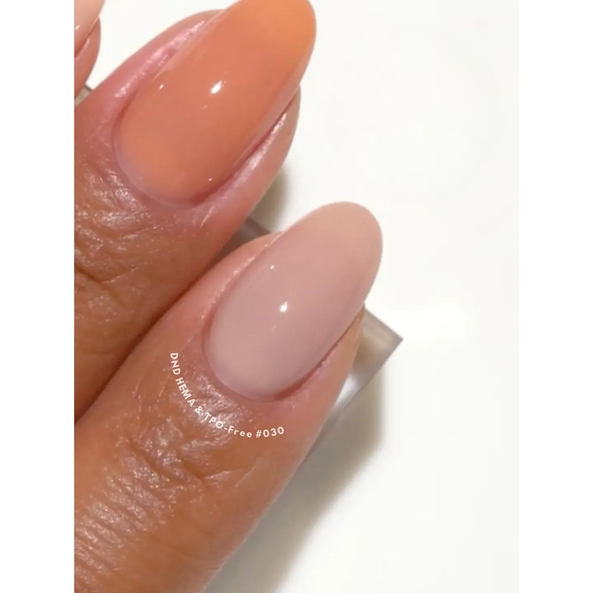 DND Hema Free - Cream Tan #030