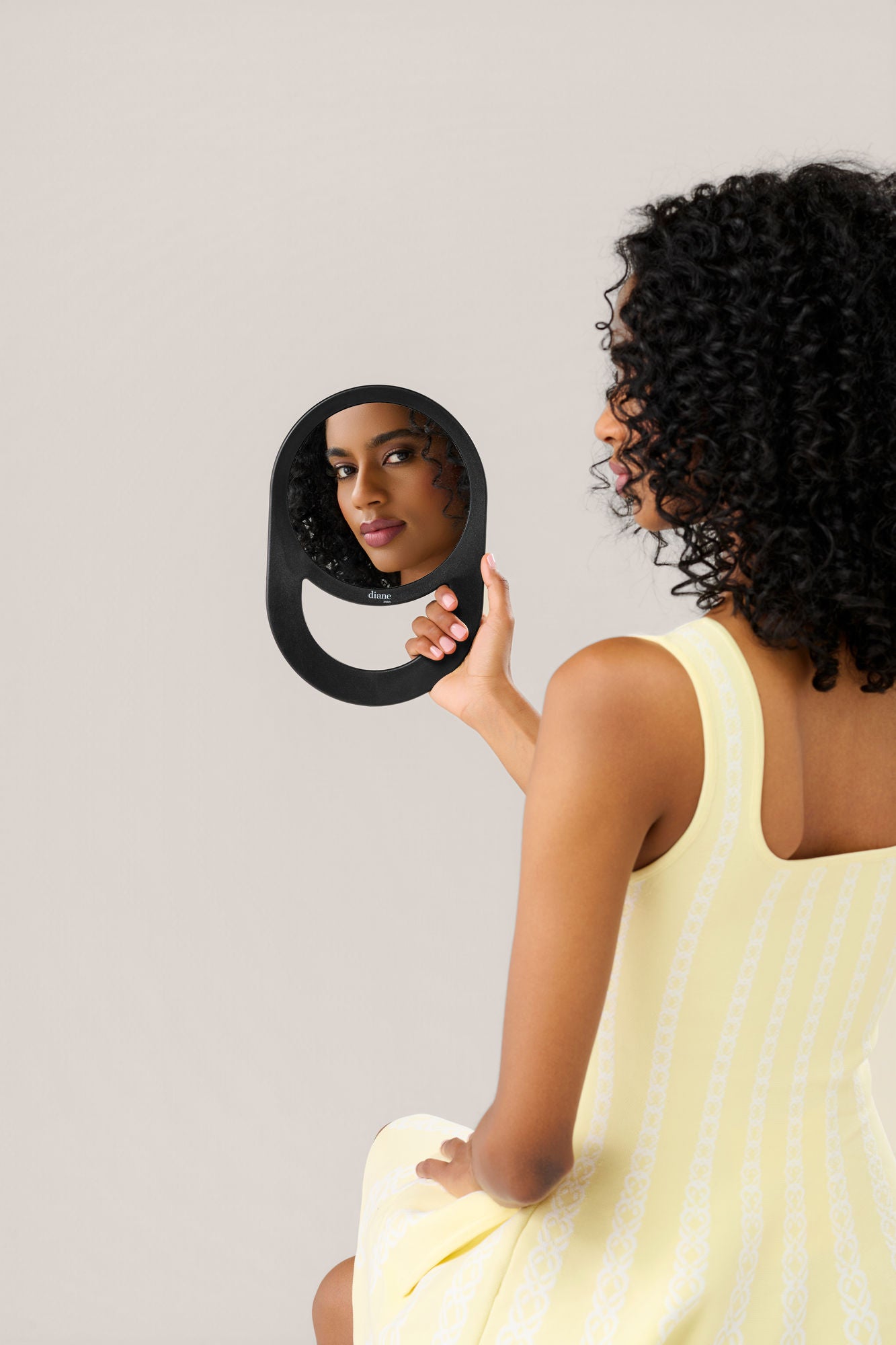 Diane Handle Mirror Black 11 x7.5 (D1021)