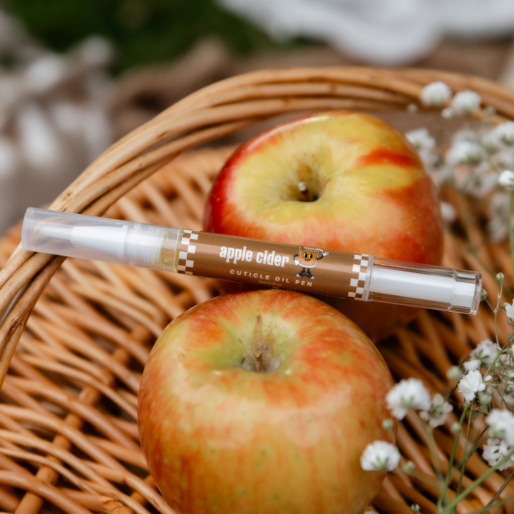 Cuticle & Co Apple Cider Cuticle Oil, 3 ml pen, styled
