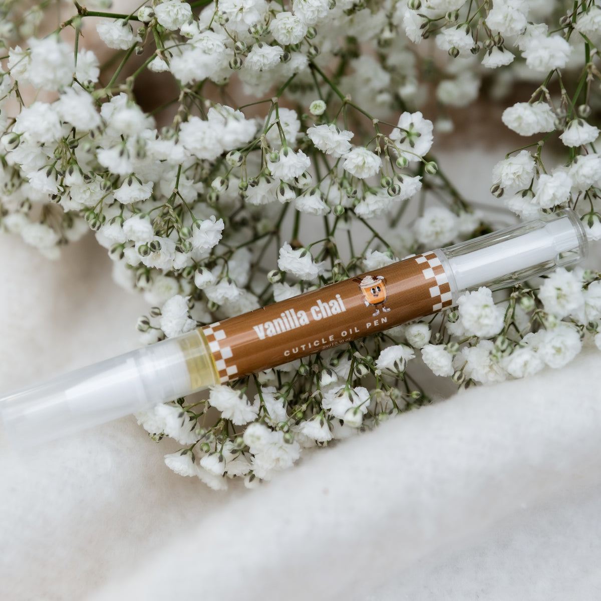 Cuticle & Co Vanilla Chai Cuticle Oil, 3 ml pen, styled