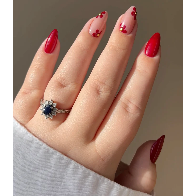 DND Nail Charms #3 - Real Beachy Things Gold