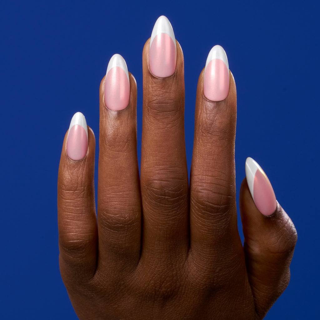 CND Shellac - Vivid #701 White Gloves