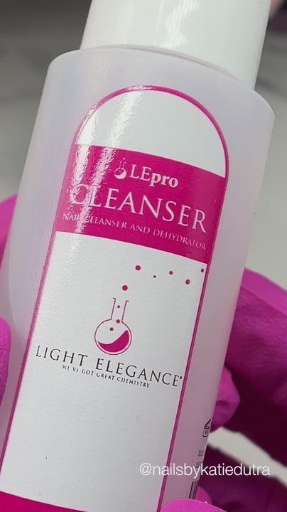 Light Elegance Cleanser