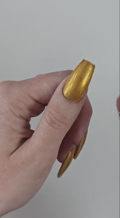 Light Elegance - P+ Cat Eye - Golden Kitty (10ml)