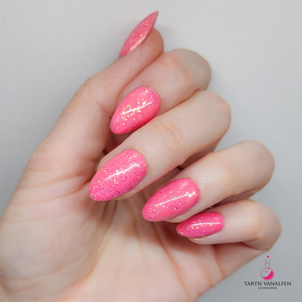 Light Elegance - Salud! Glitter Gel - 17ml