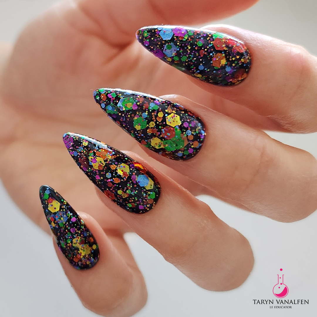 Light Elegance - Everyone's A Critic Glitter Gel (10ml)